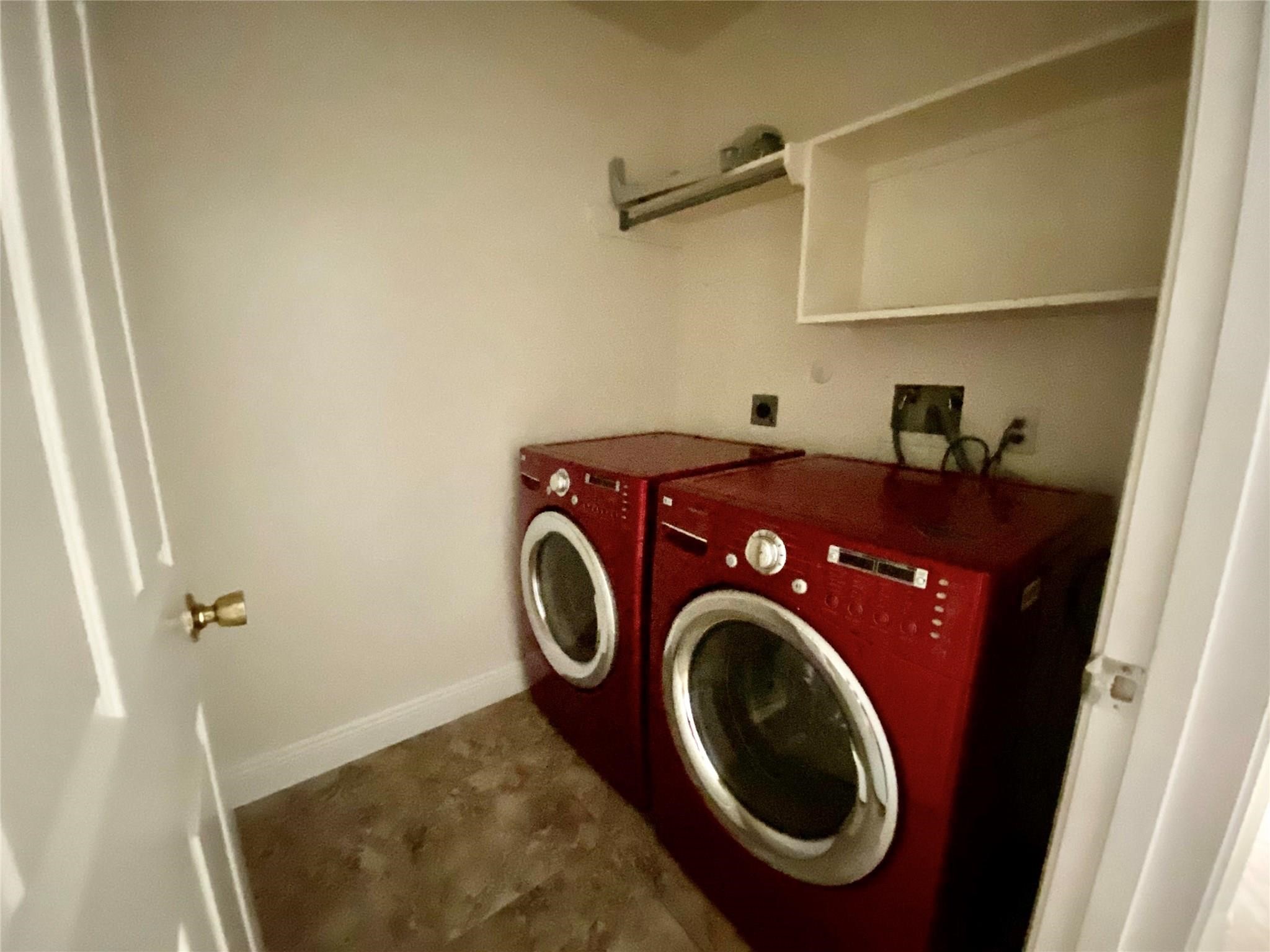 10323 Stanbrook Drive Property Photo 18