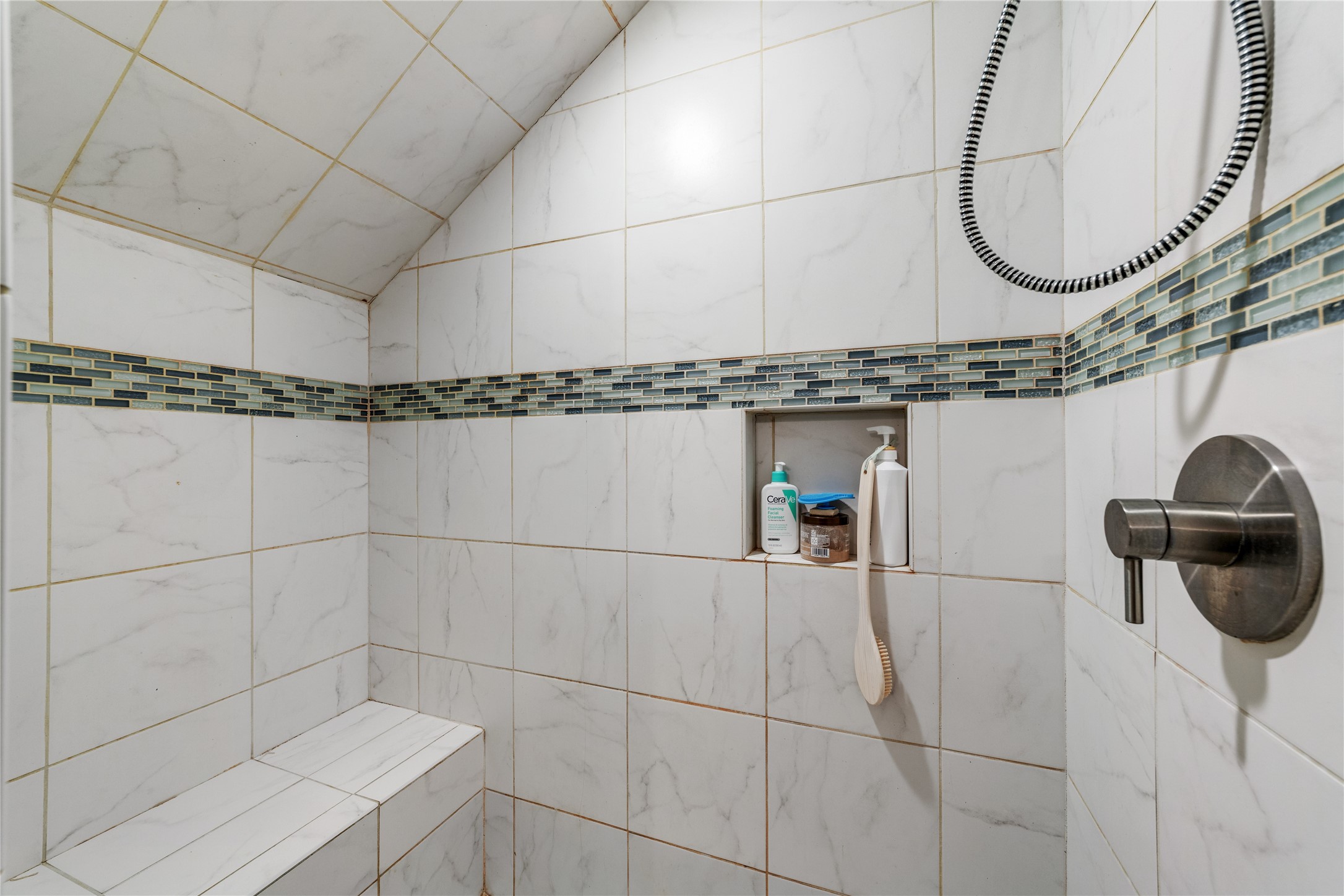 721 Northwood Hills Drive Property Photo 40