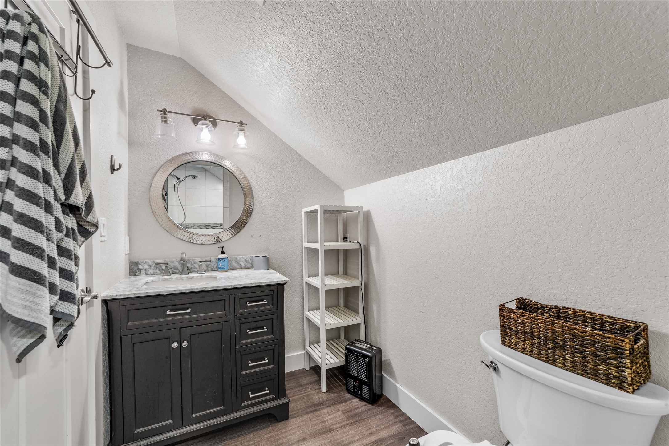 721 Northwood Hills Drive Property Photo 41