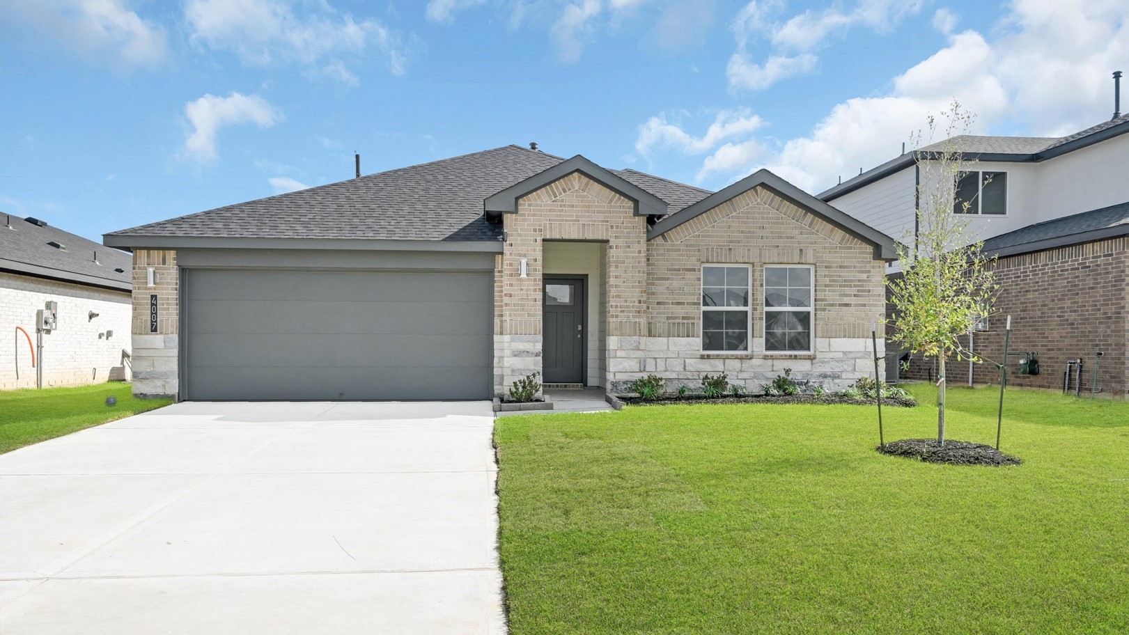 5016 Rosemary Creek Drive Property Photo 1