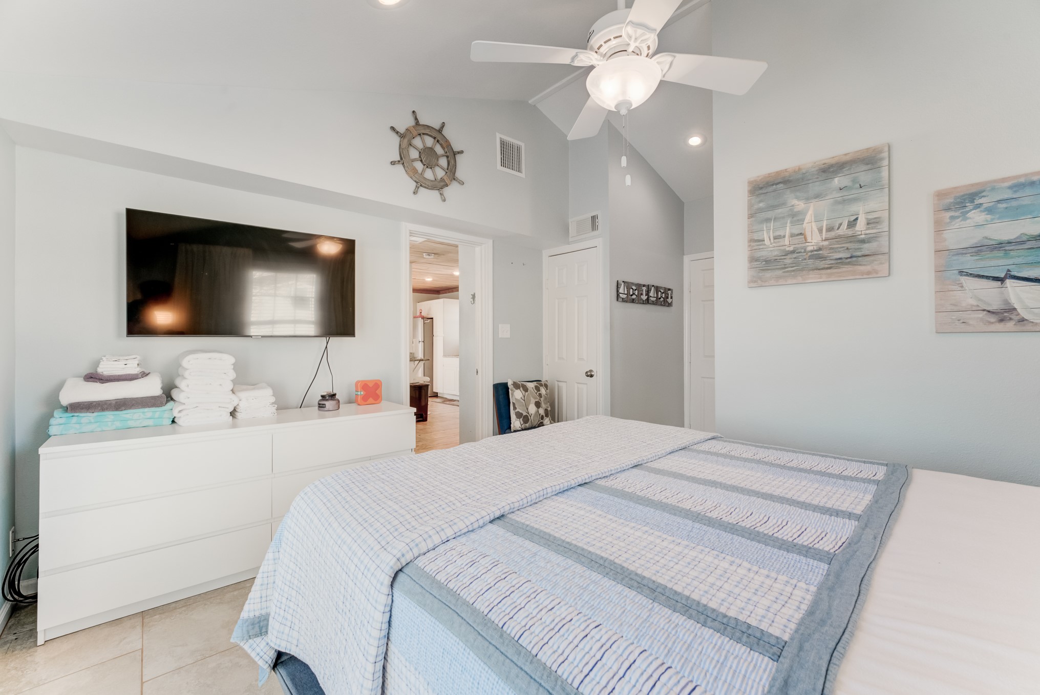 4211 Surf Drive Property Photo 28