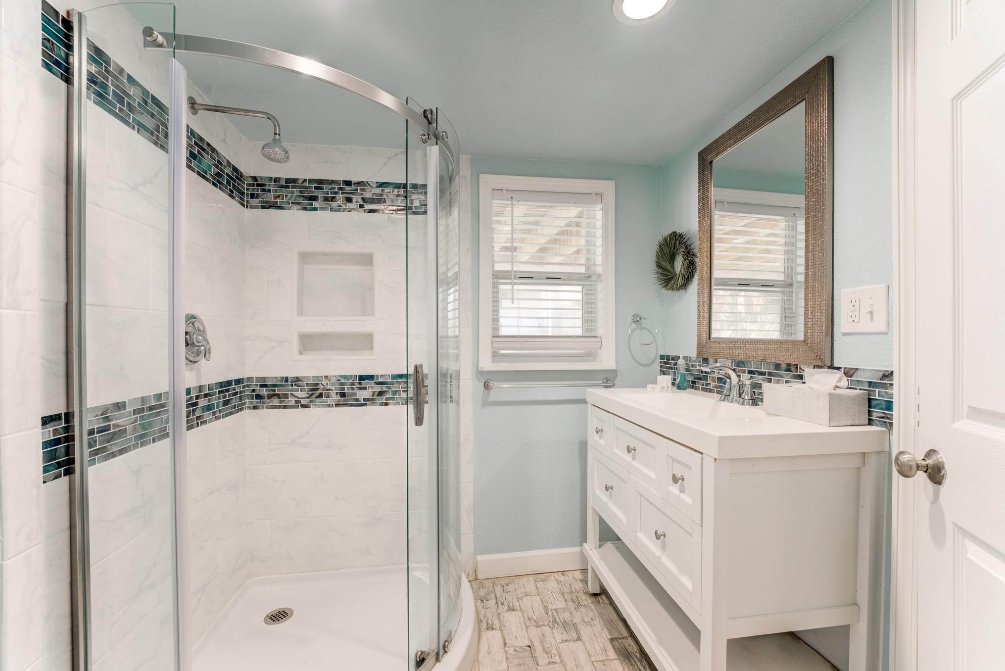 4211 Surf Drive Property Photo 29