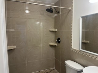 1029 N Chenango Street Property Photo 5
