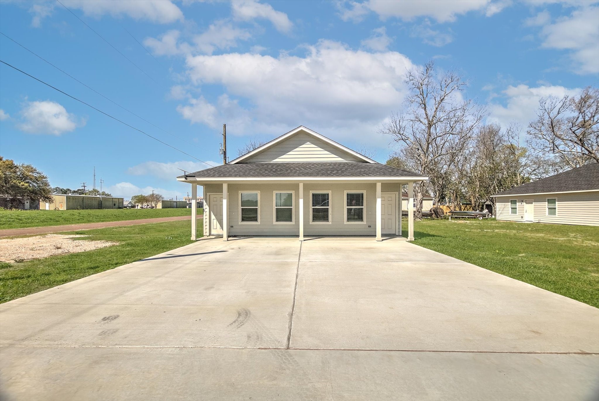 609 Canal Street Property Photo 1