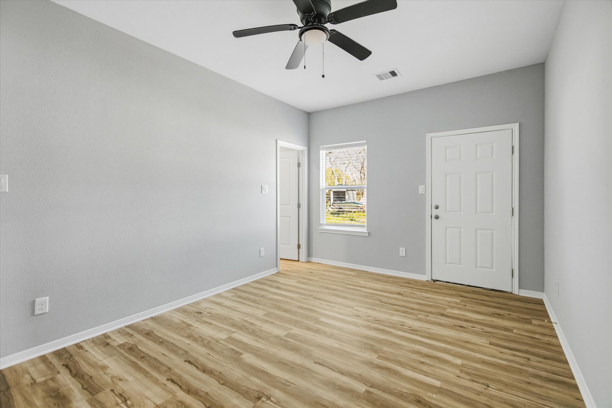 609 Canal Street Property Photo 17
