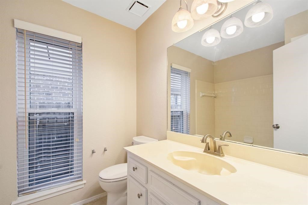 108 N Deerfoot Circle Property Photo 6