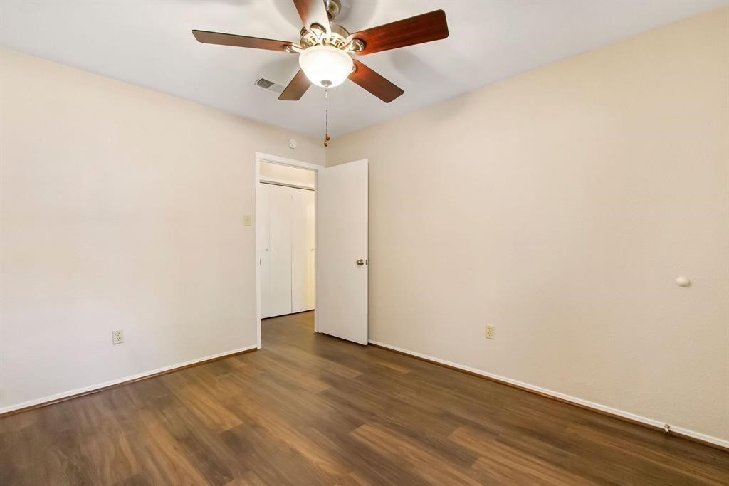 108 N Deerfoot Circle Property Photo 10
