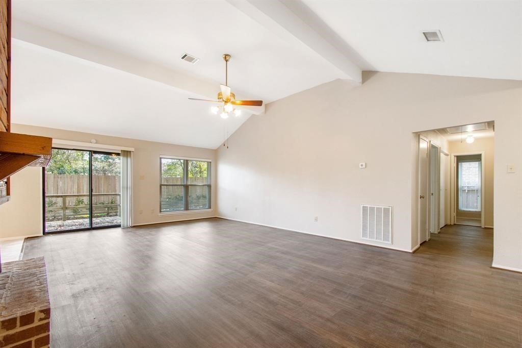 108 N Deerfoot Circle Property Photo 18
