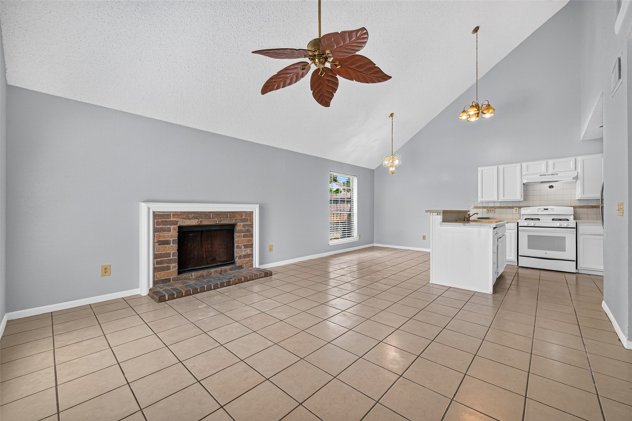 4419 Treasure Trl Property Photo 6