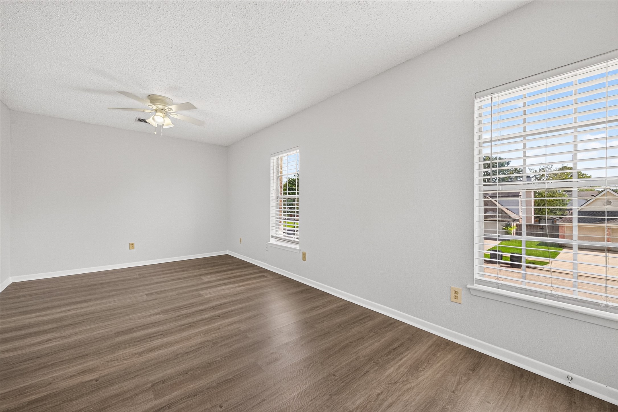 4419 Treasure Trl Property Photo 17