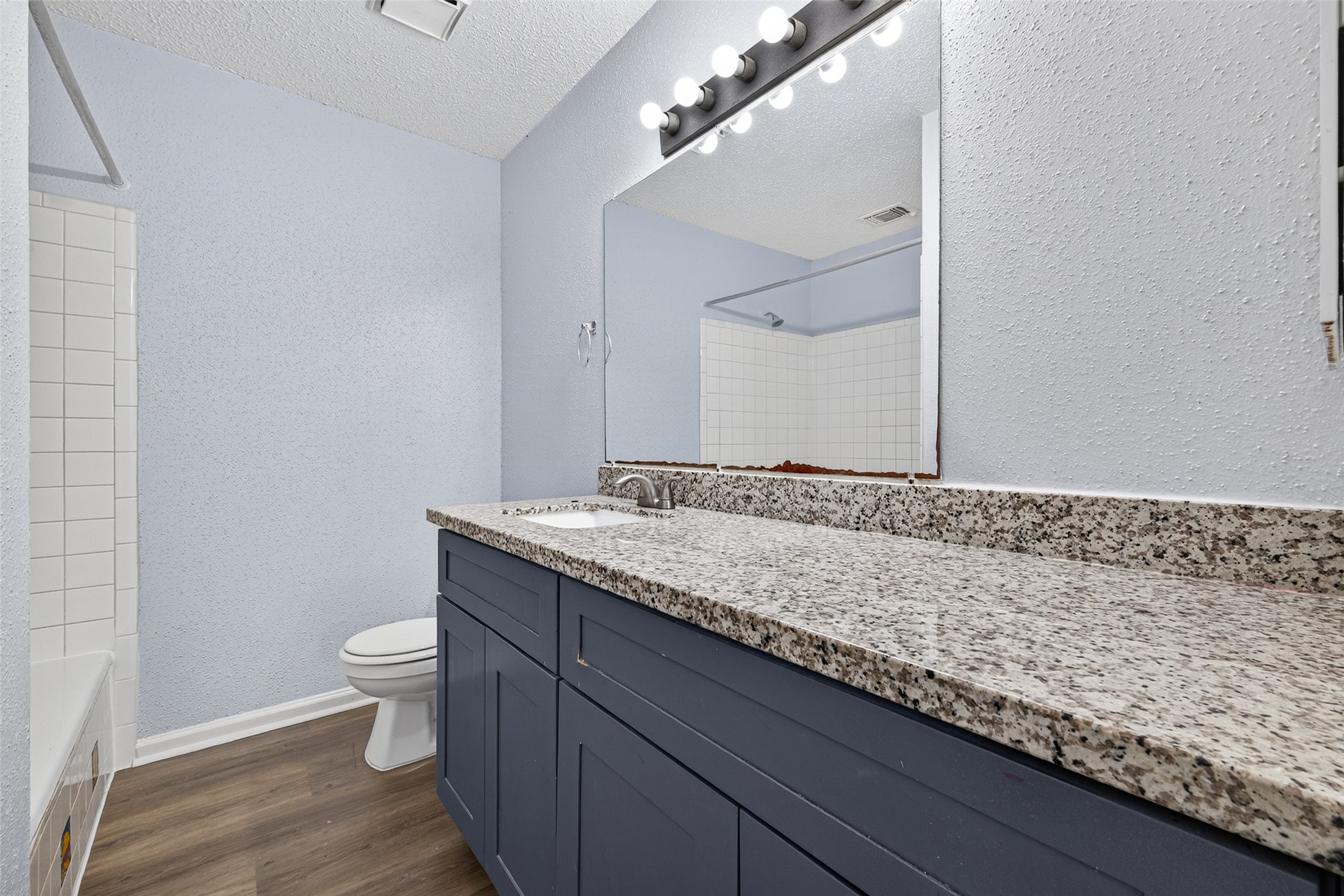 4419 Treasure Trl Property Photo 18
