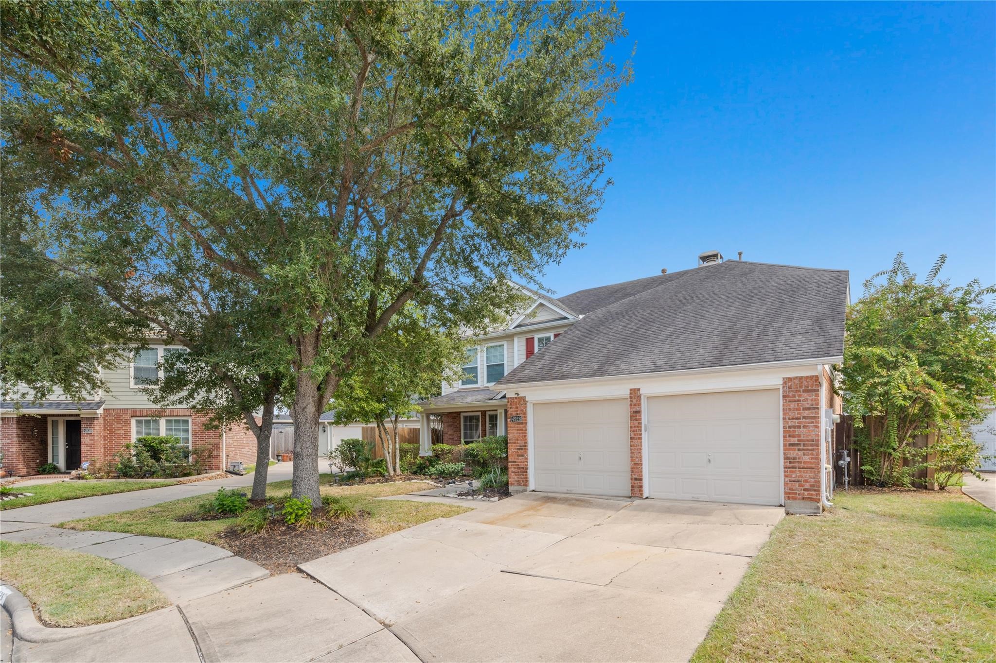 4926 Lake Gladewater Court