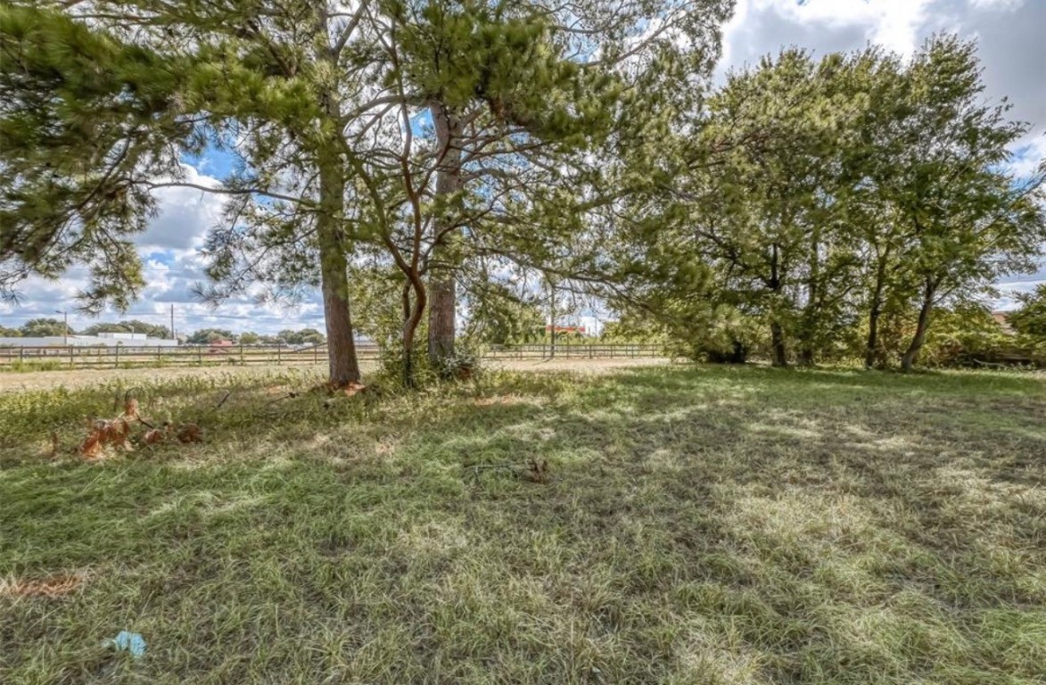 17303 Swansbury Drive Property Photo 22