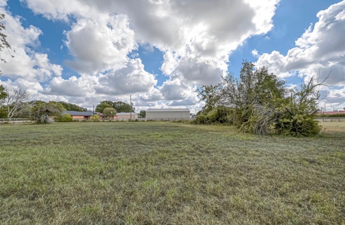 17303 Swansbury Drive Property Photo 27