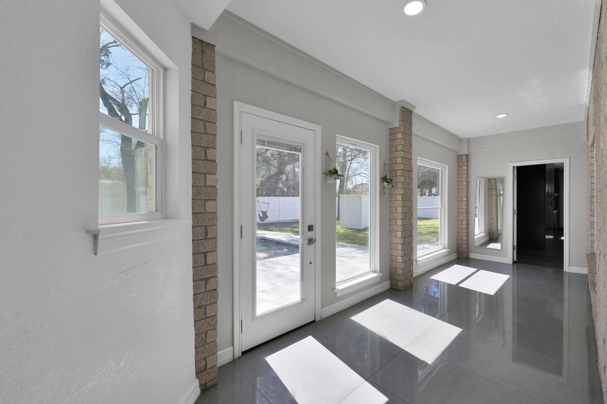 10420 Hufsmith Road Property Photo 5