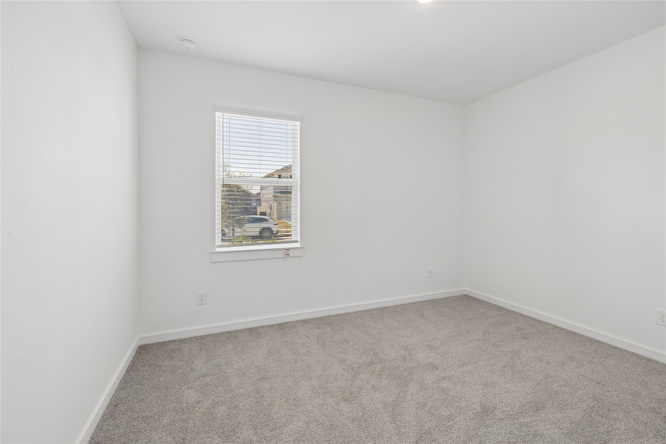 8434 Tranquil Bay Court Property Photo 4