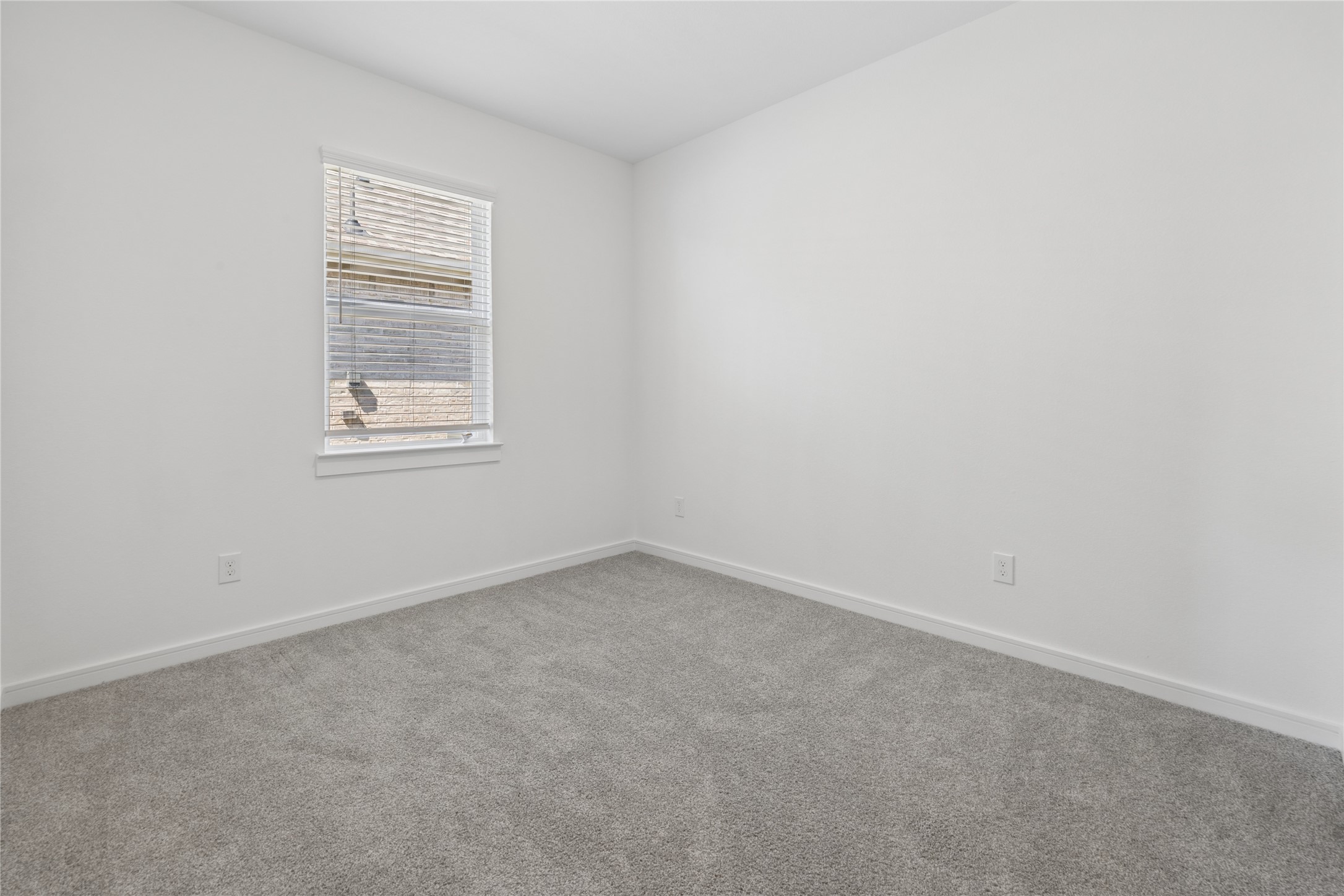 8434 Tranquil Bay Court Property Photo 6