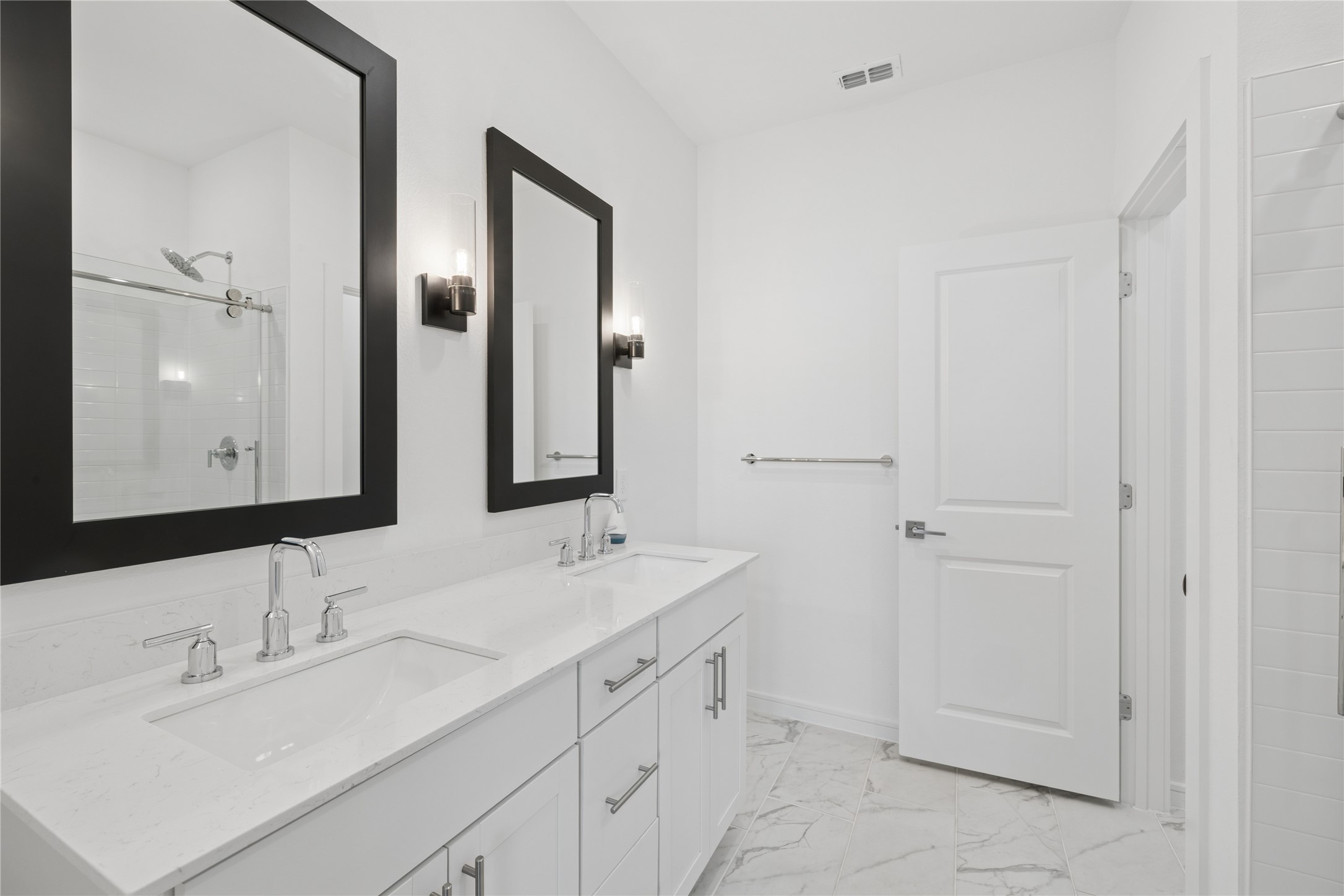 8434 Tranquil Bay Court Property Photo 14