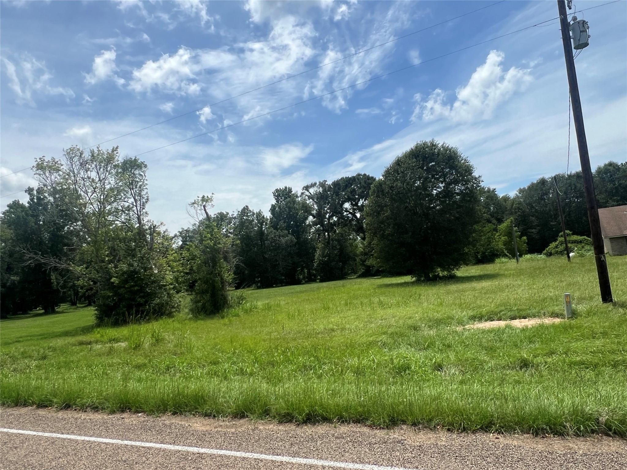 80 Elmore Loop Property Photo 1