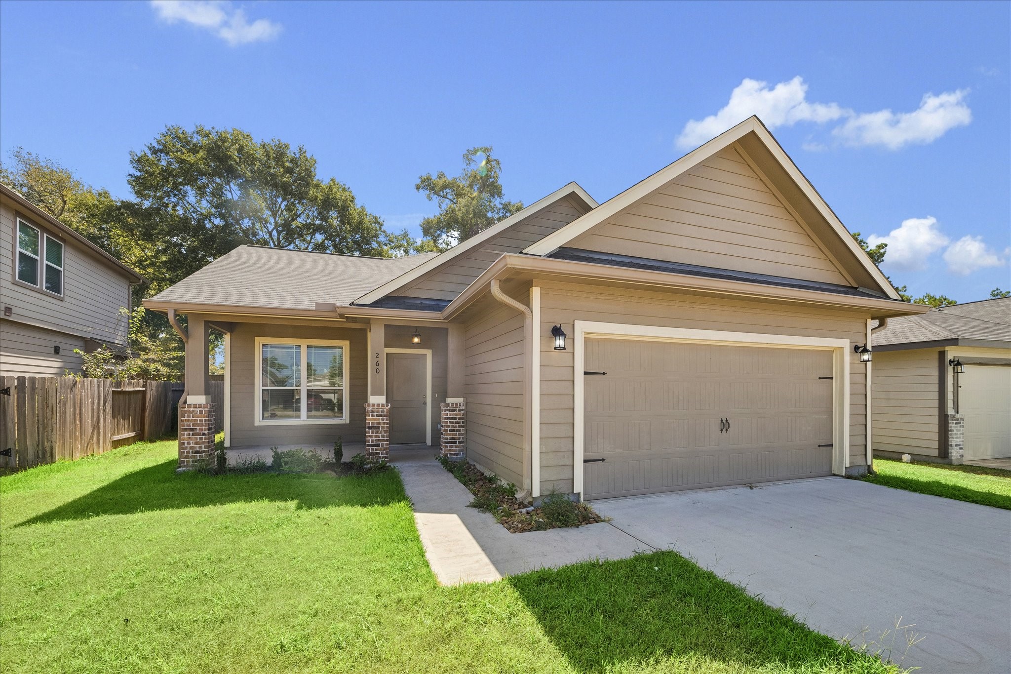 260 Shoreview Drive Property Photo 1
