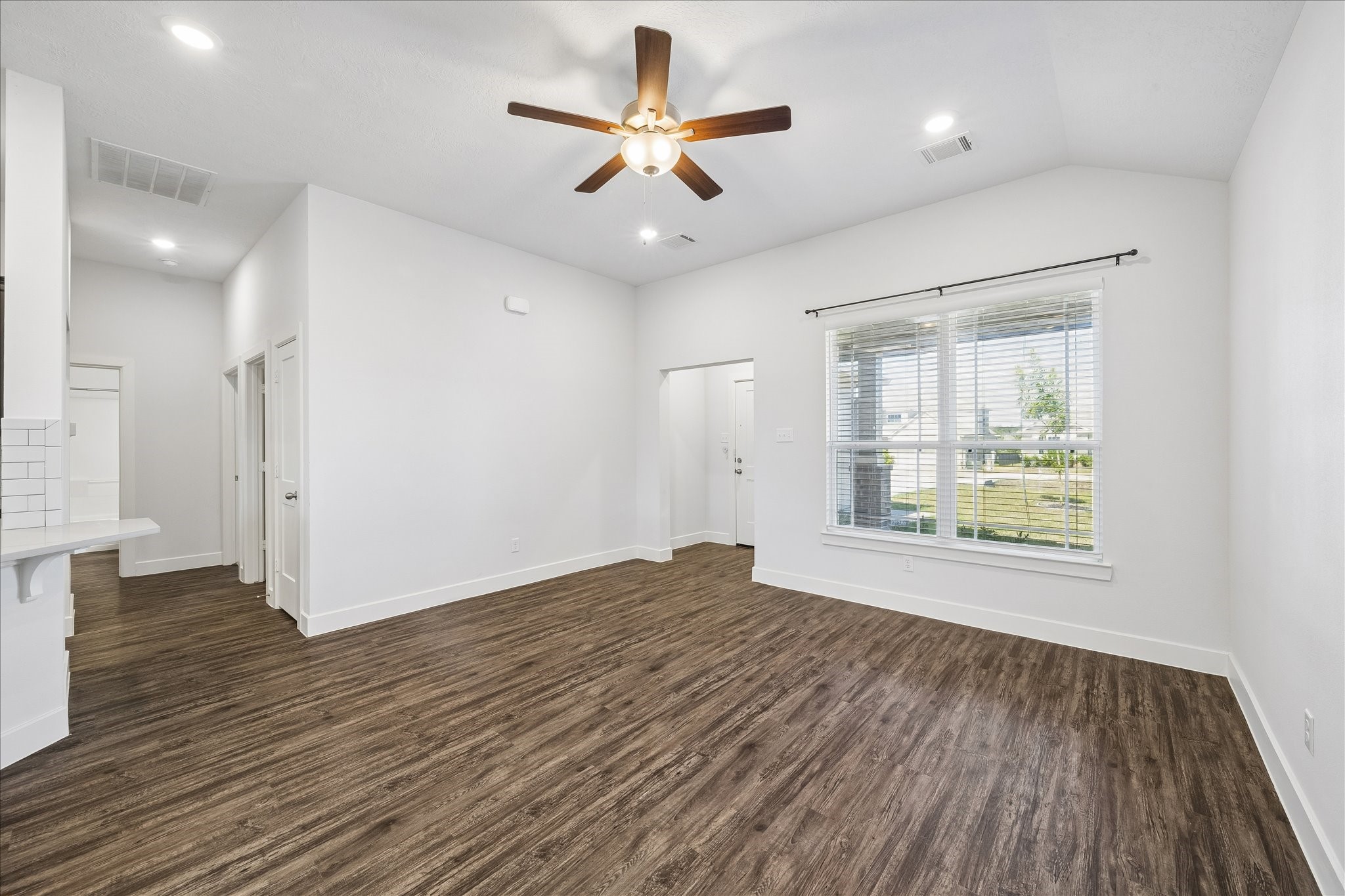 260 Shoreview Drive Property Photo 5