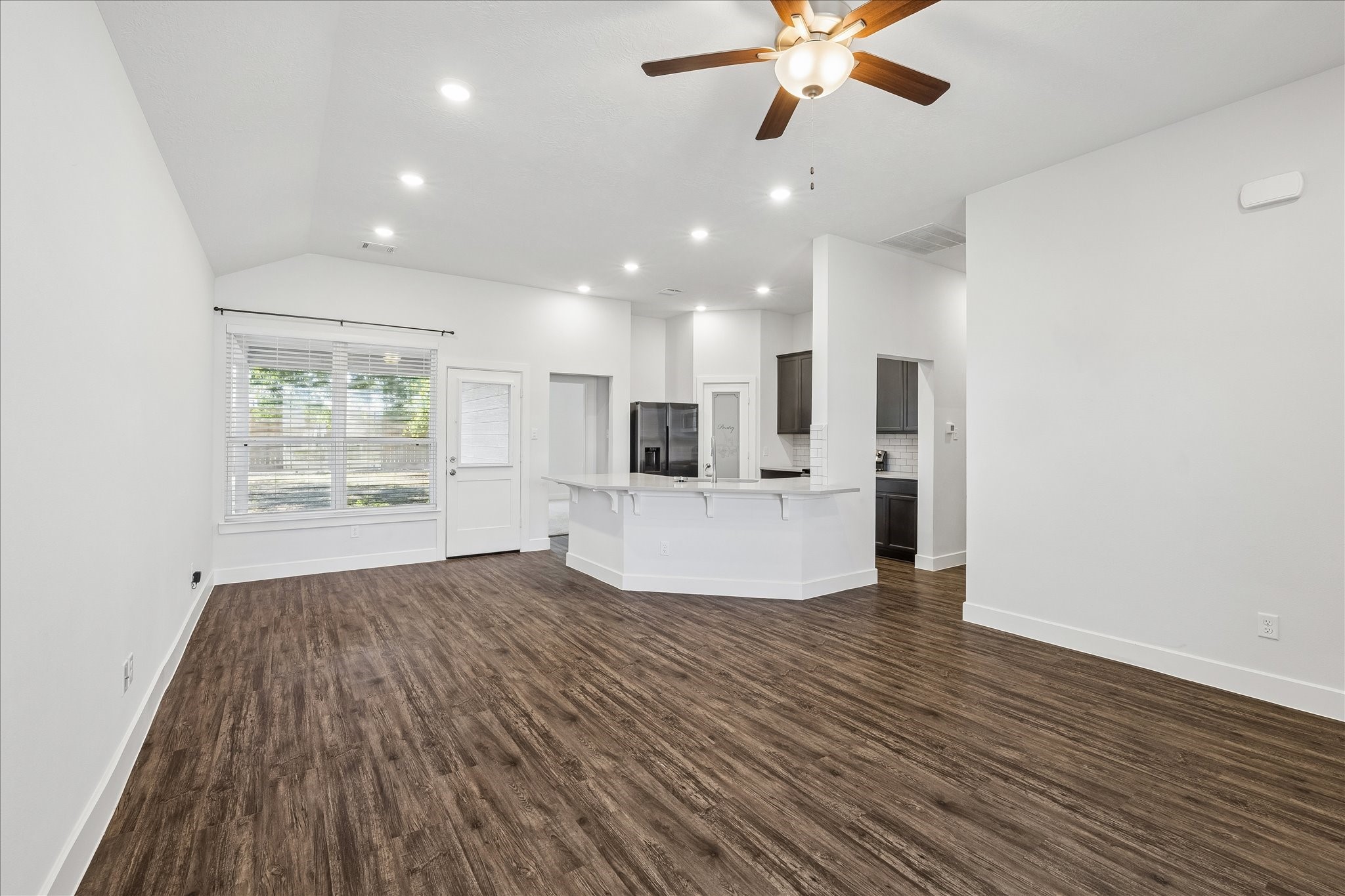 260 Shoreview Drive Property Photo 8