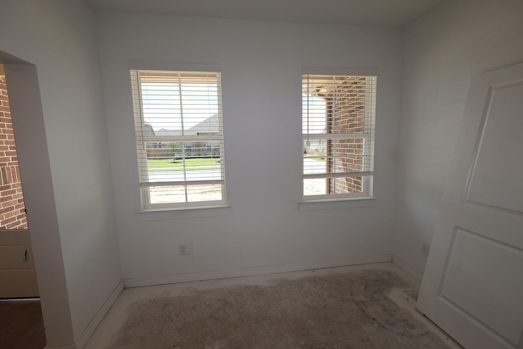 12111 Upper Meadows Avenue Property Photo 7