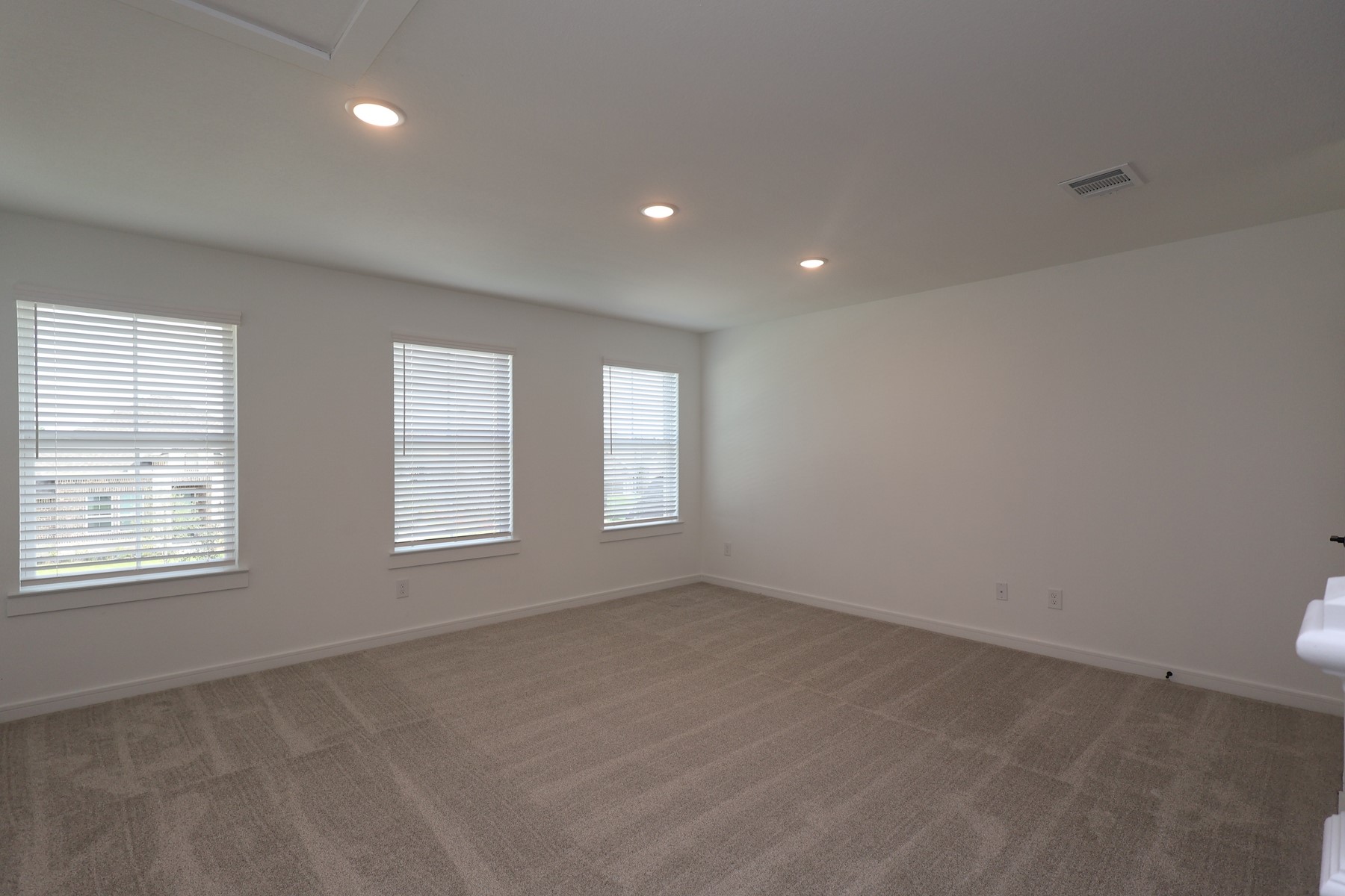 12111 Upper Meadows Avenue Property Photo 8