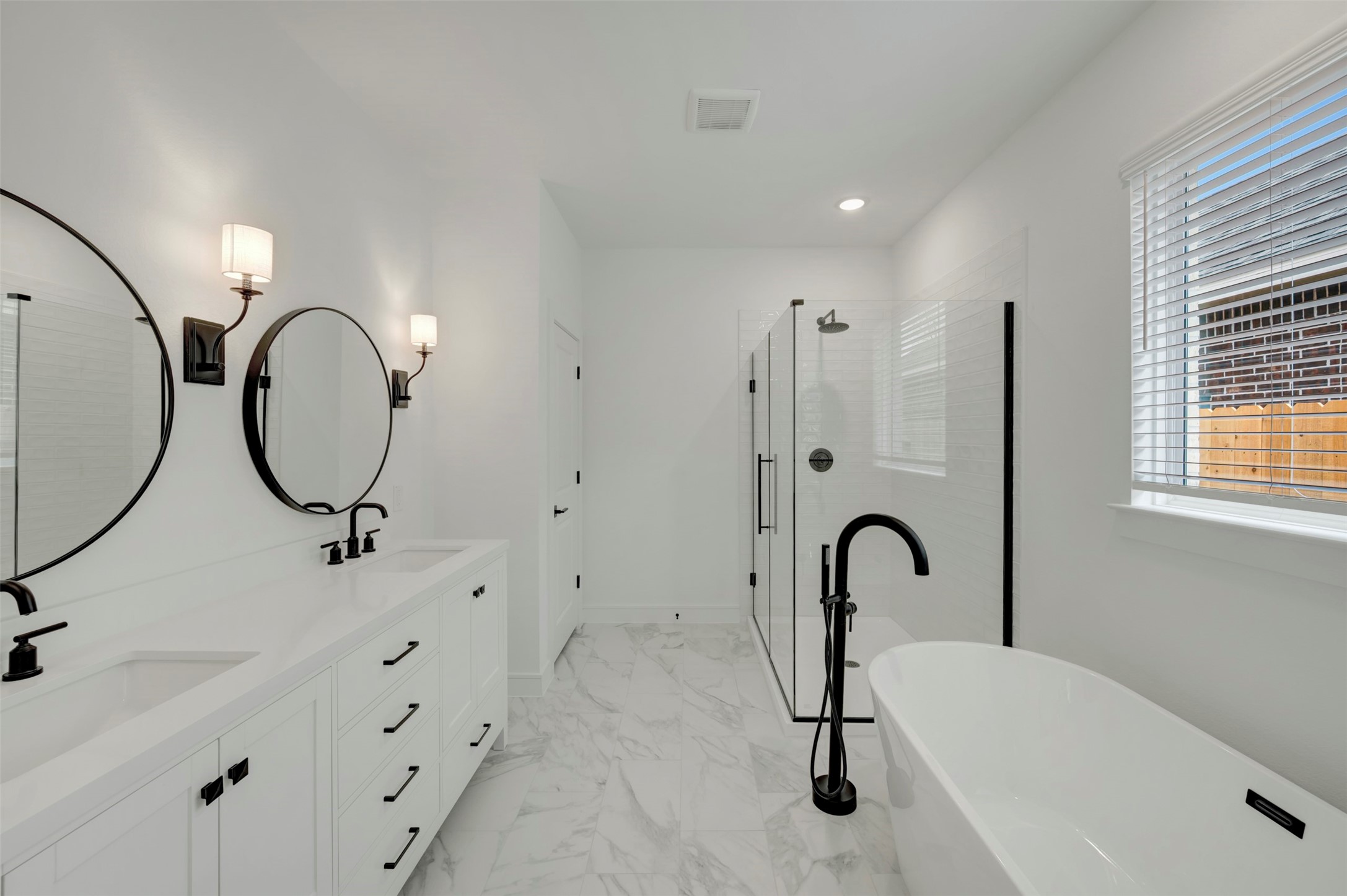 12111 Upper Meadows Avenue Property Photo 24