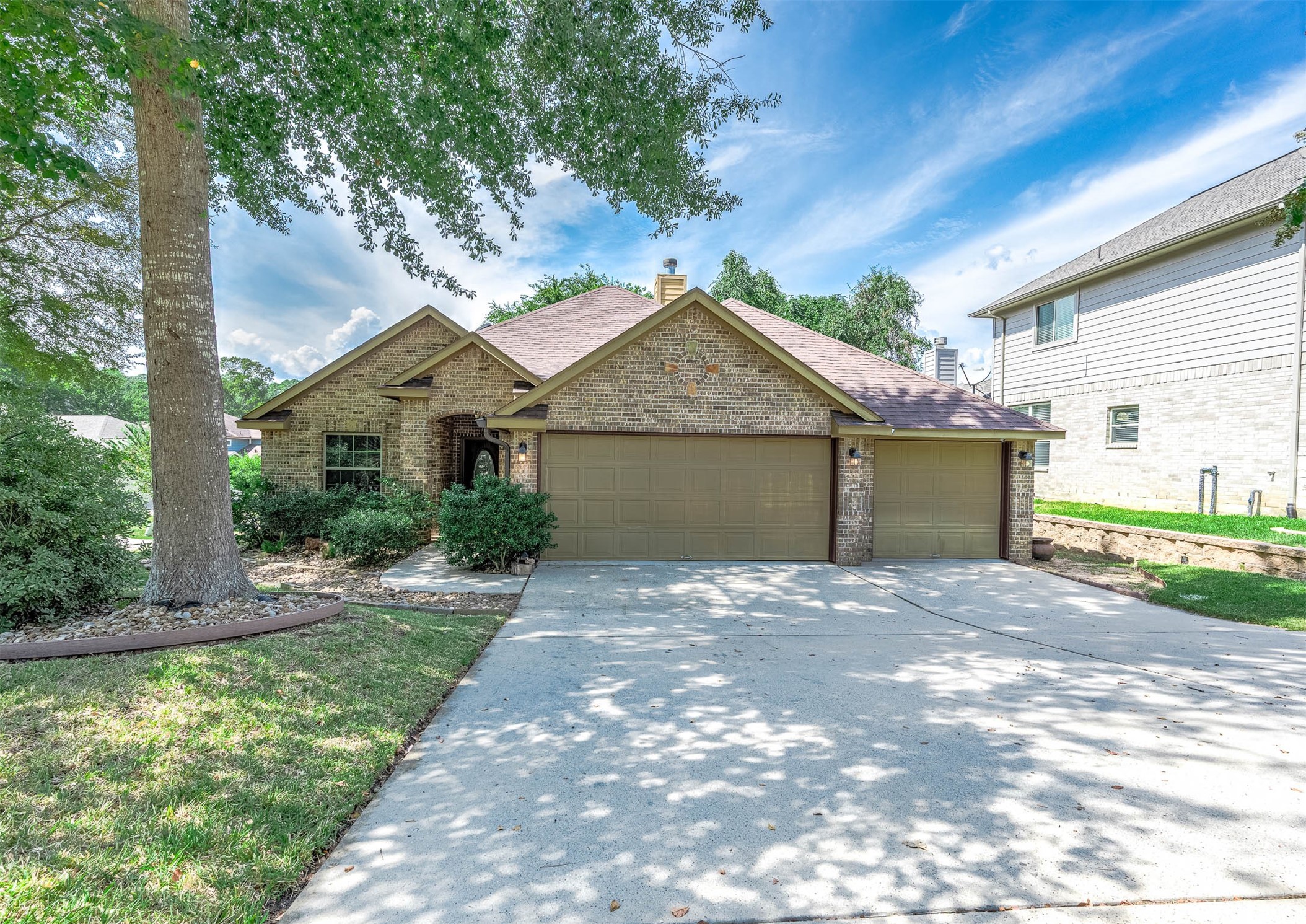 13722 Vail Drive Property Photo 3