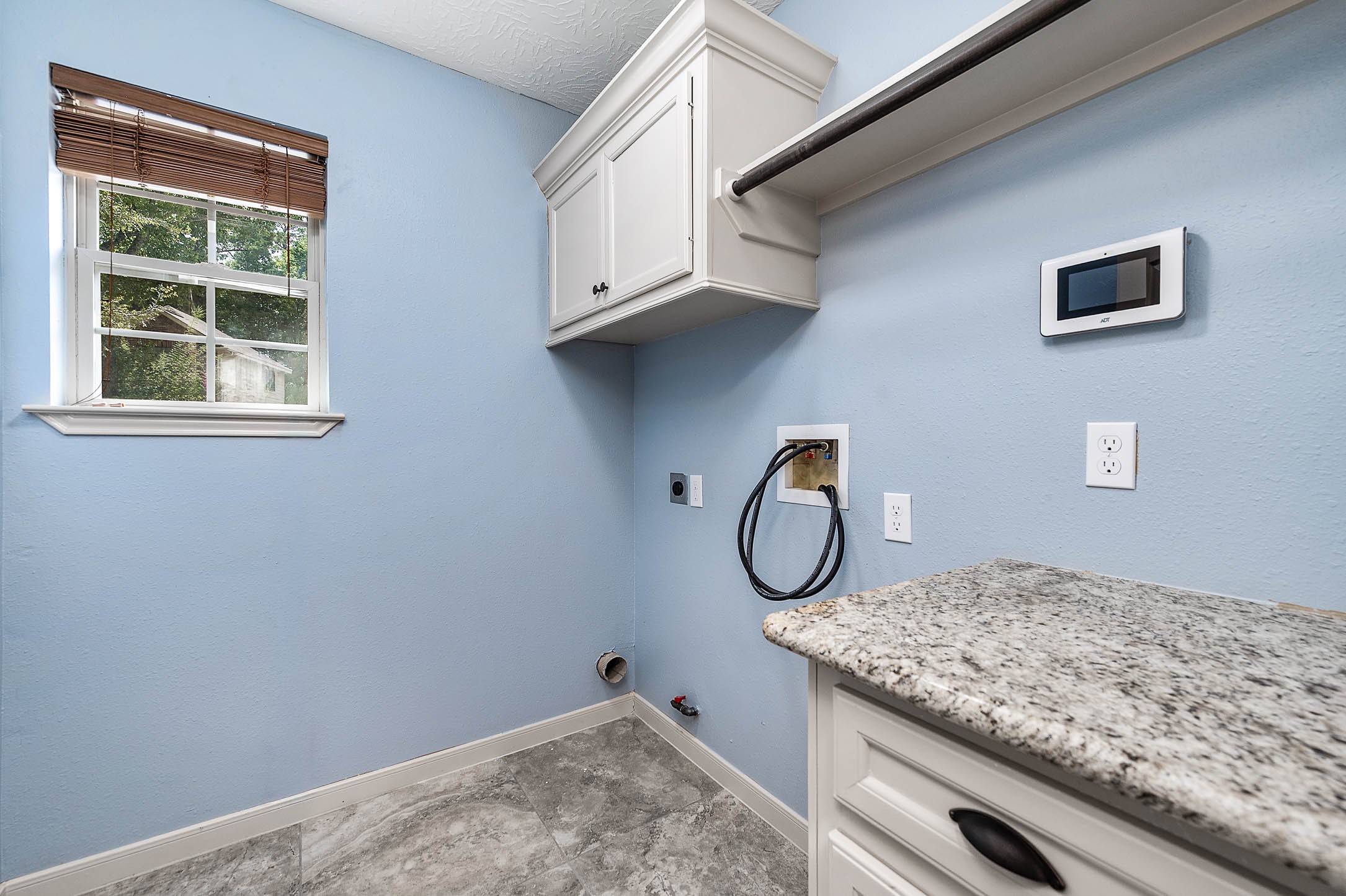 13722 Vail Drive Property Photo 13
