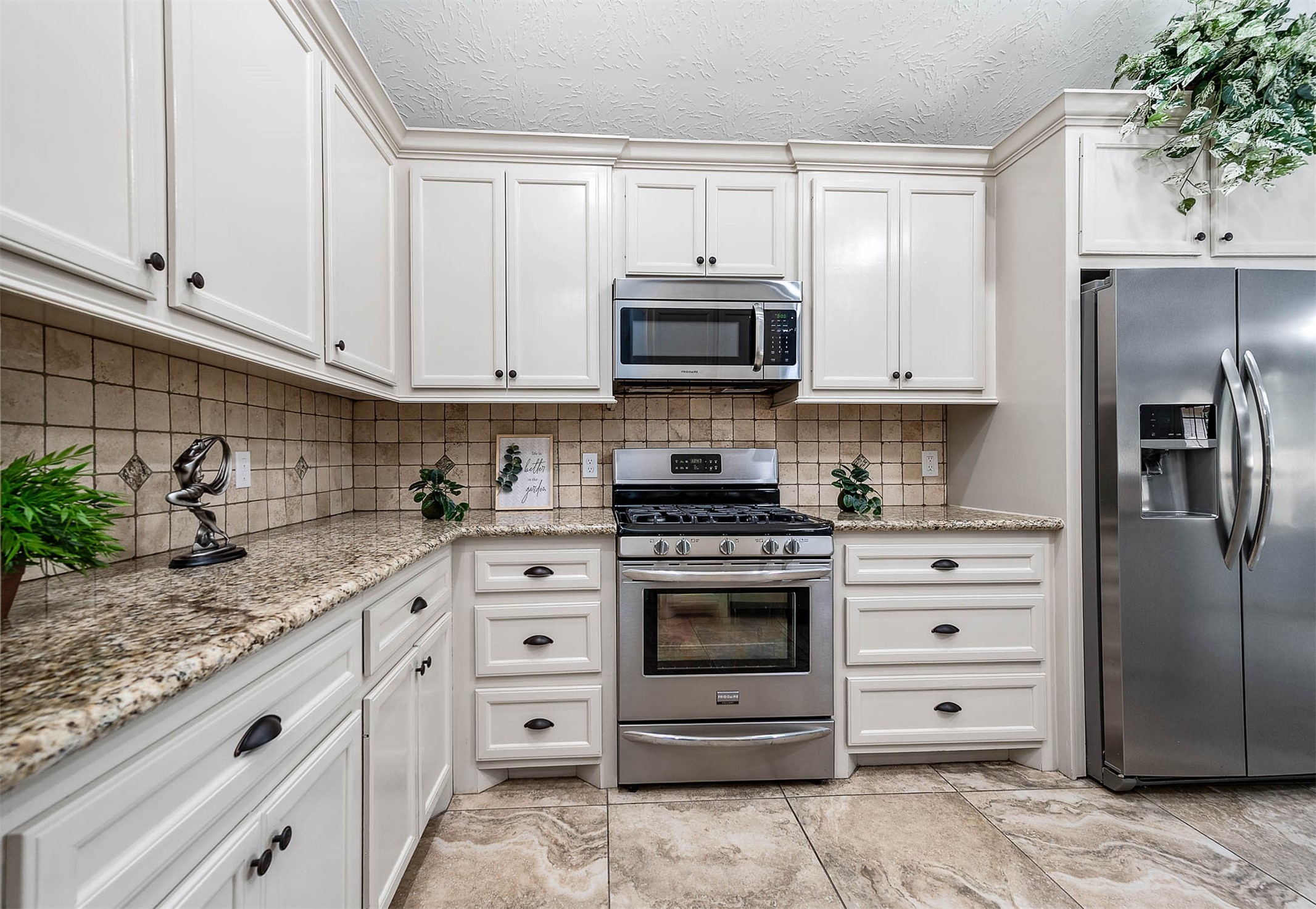 13722 Vail Drive Property Photo 23