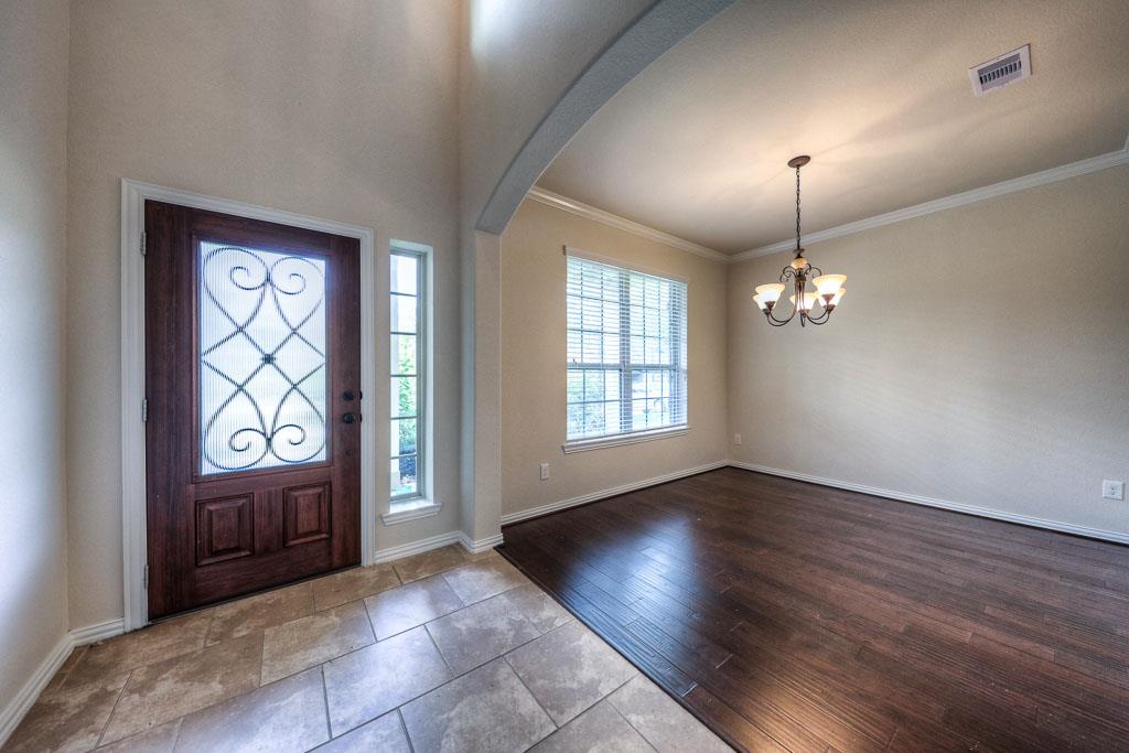 27 Sawbridge Circle Property Photo 2