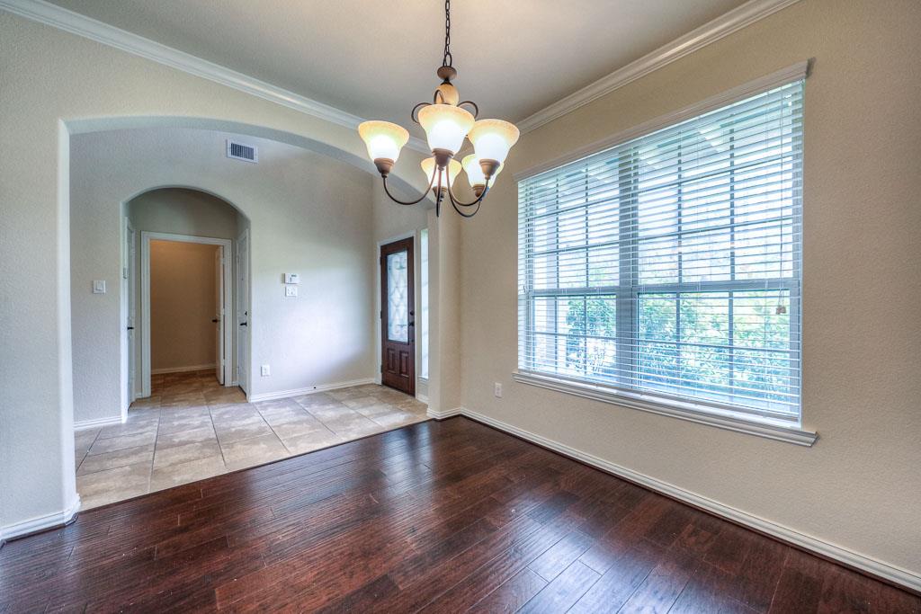 27 Sawbridge Circle Property Photo 4