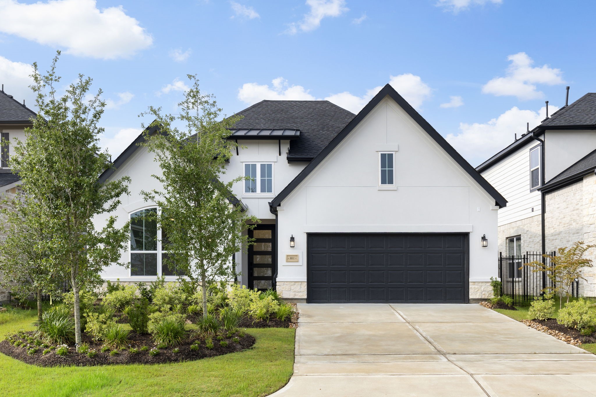 8011 Fenway Heights Drive Property Photo 1