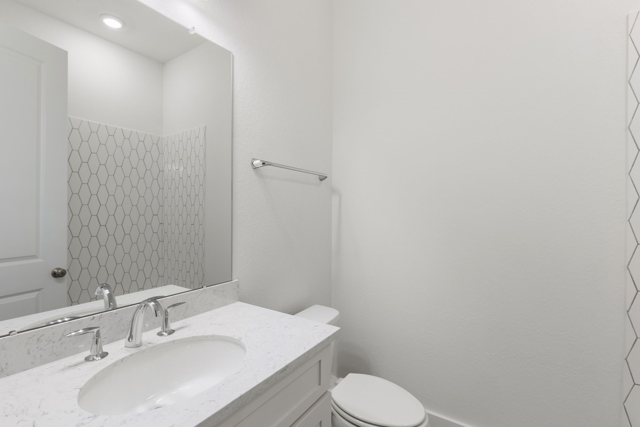 8011 Fenway Heights Drive Property Photo 9
