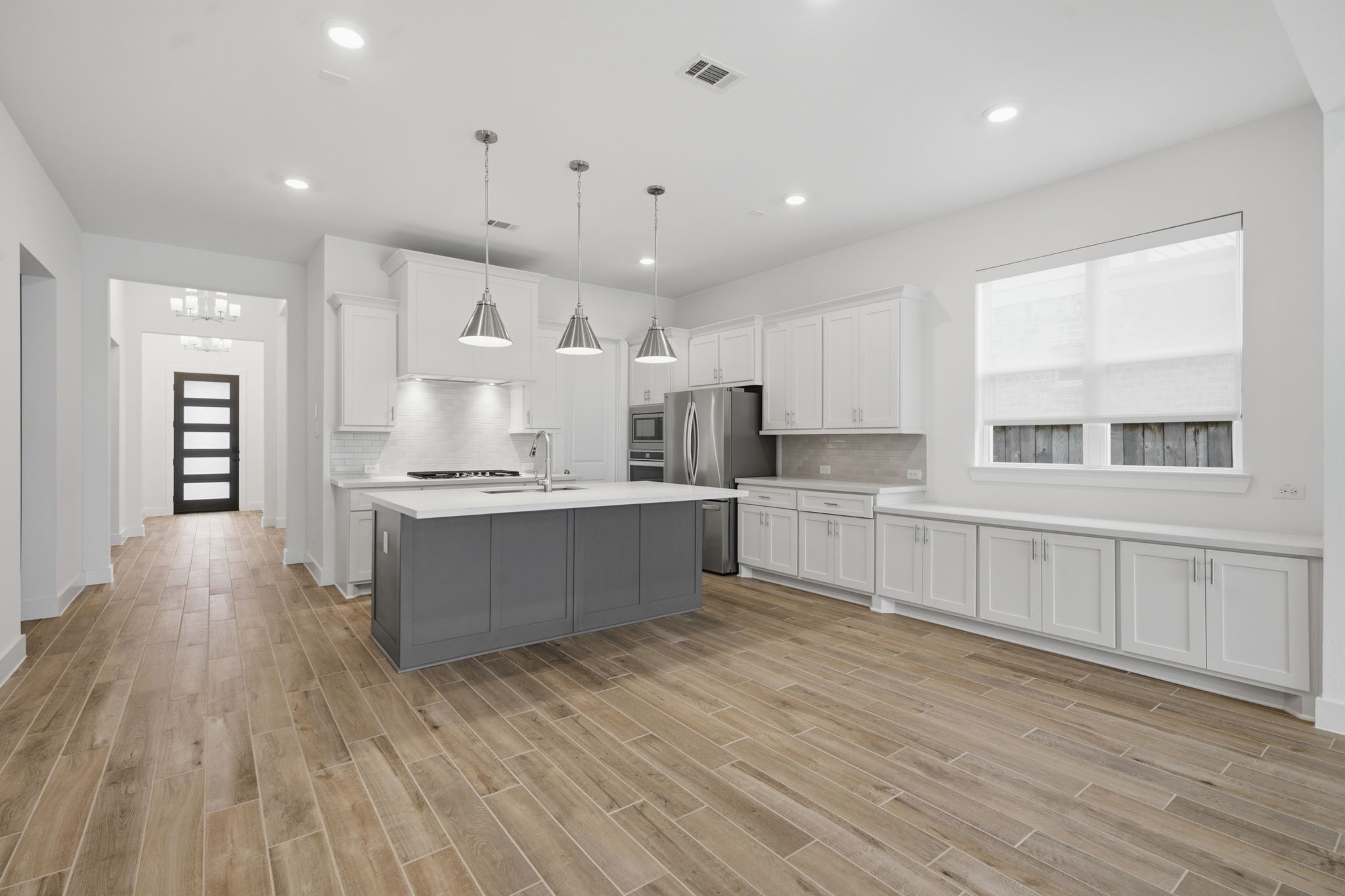 8011 Fenway Heights Drive Property Photo 13