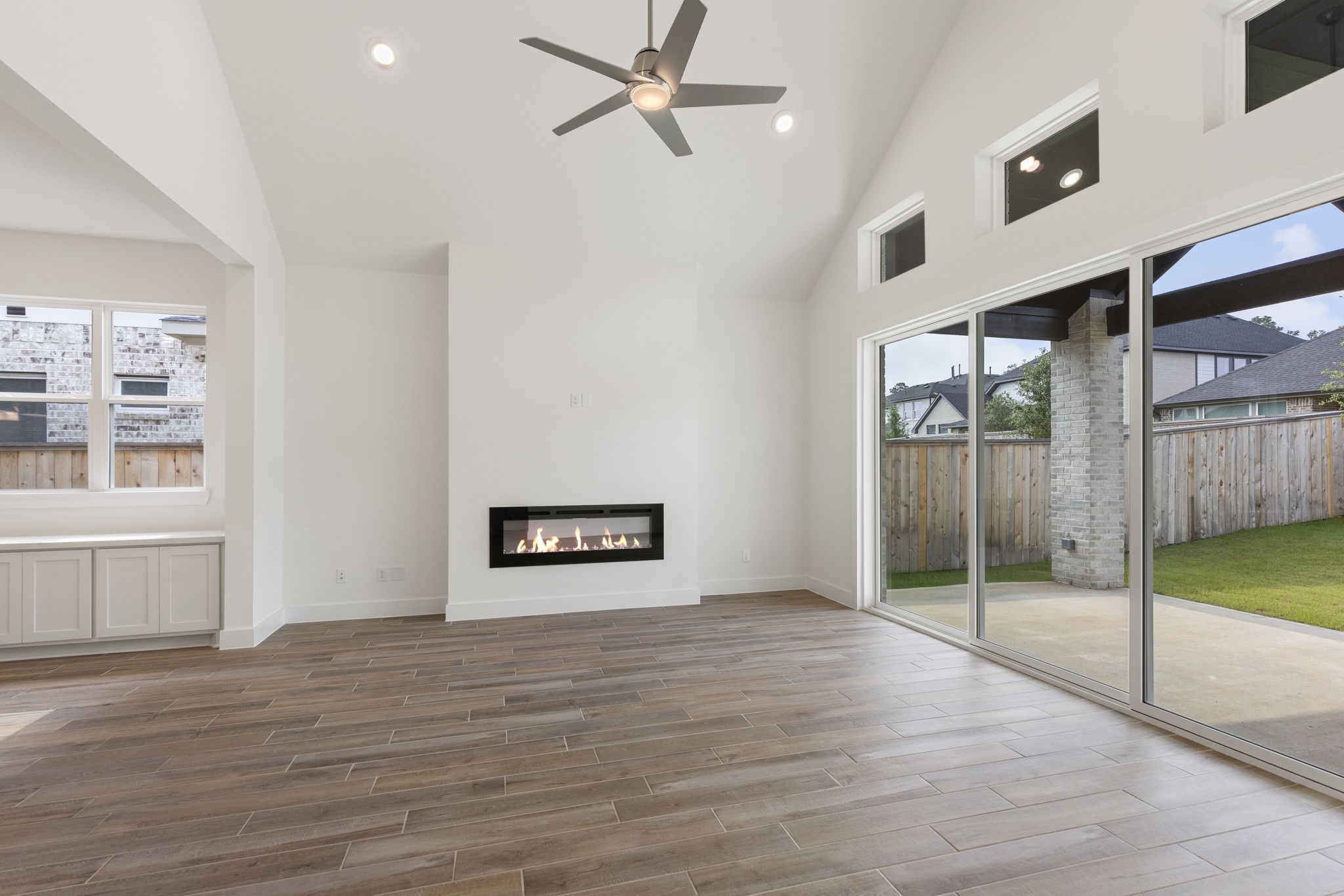 8011 Fenway Heights Drive Property Photo 19