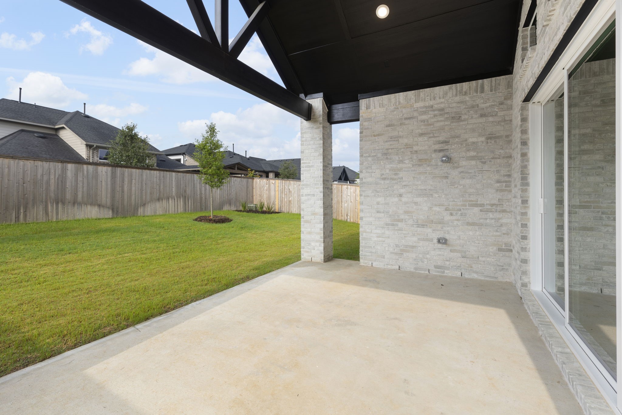 8011 Fenway Heights Drive Property Photo 26