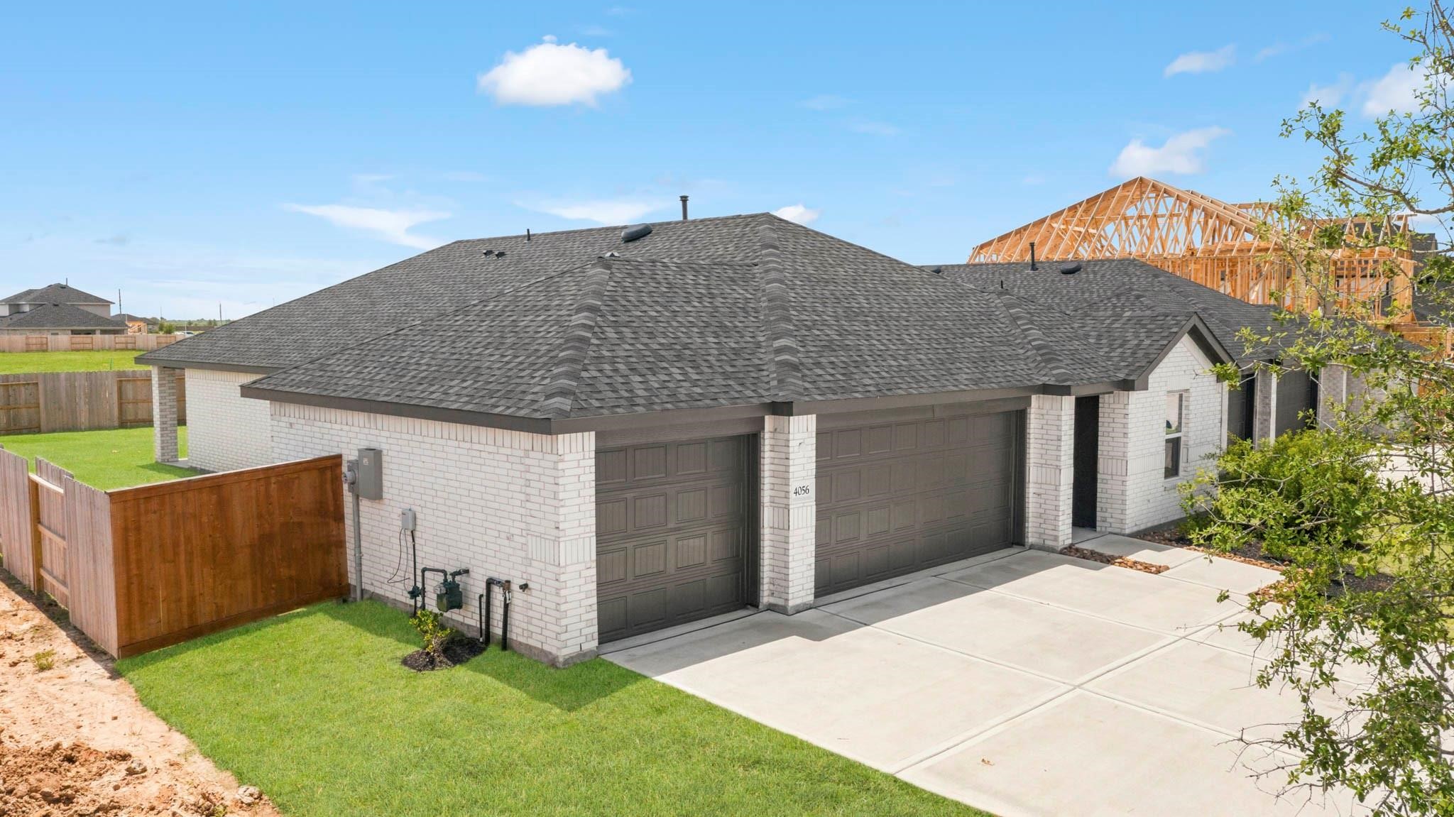 4056 Sun Burst Lane Property Photo 3
