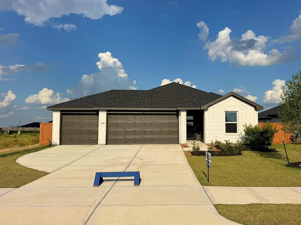 4056 Sun Burst Lane Property Photo 4