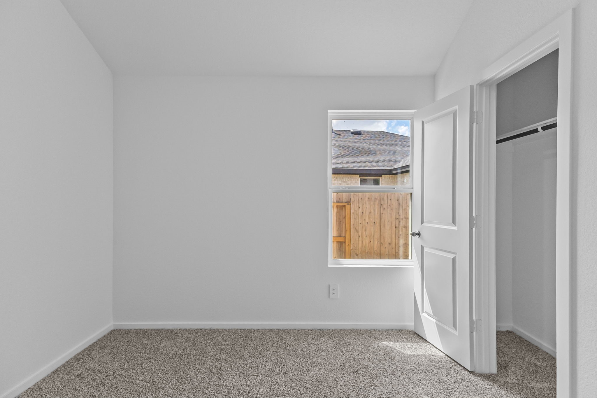 4056 Sun Burst Lane Property Photo 11