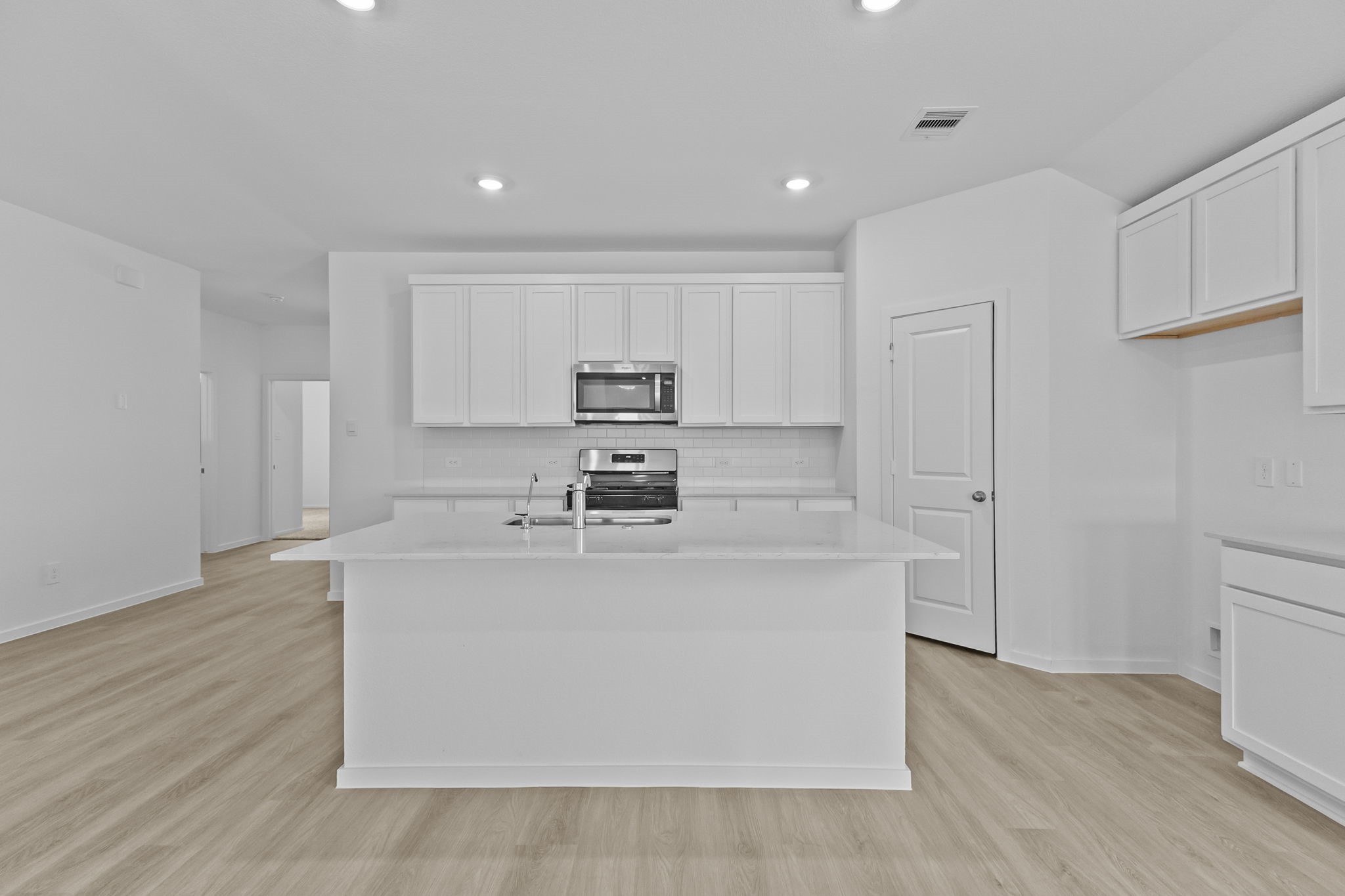 4056 Sun Burst Lane Property Photo 13