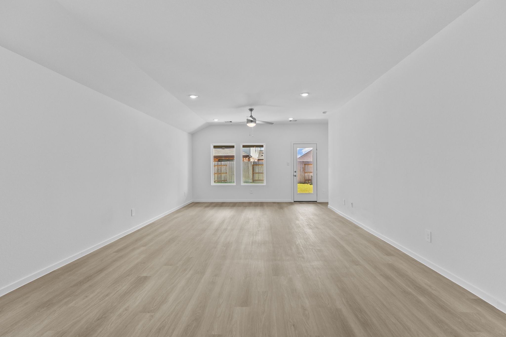 4056 Sun Burst Lane Property Photo 14