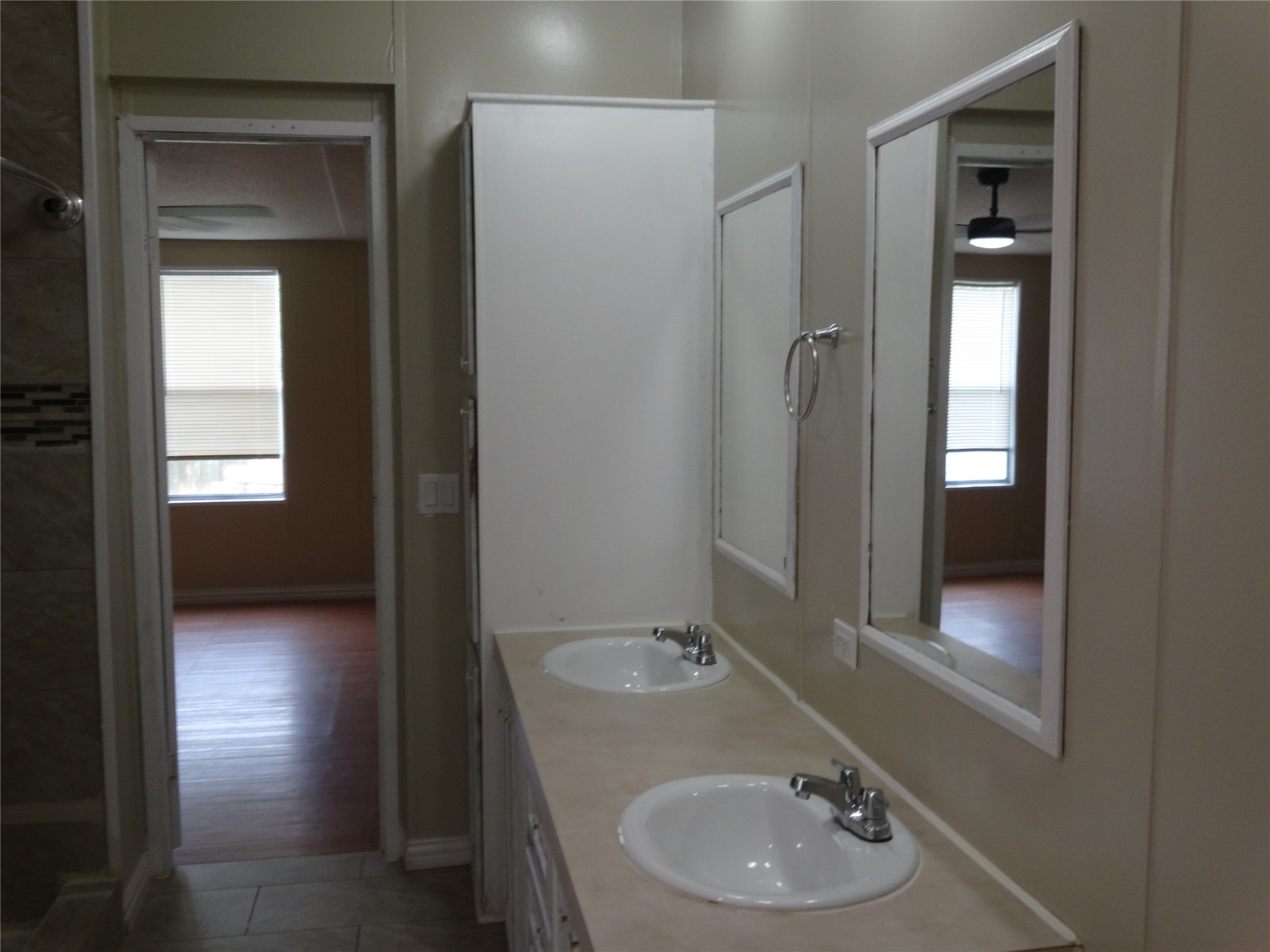 1220 8th Street A Property Photo 7
