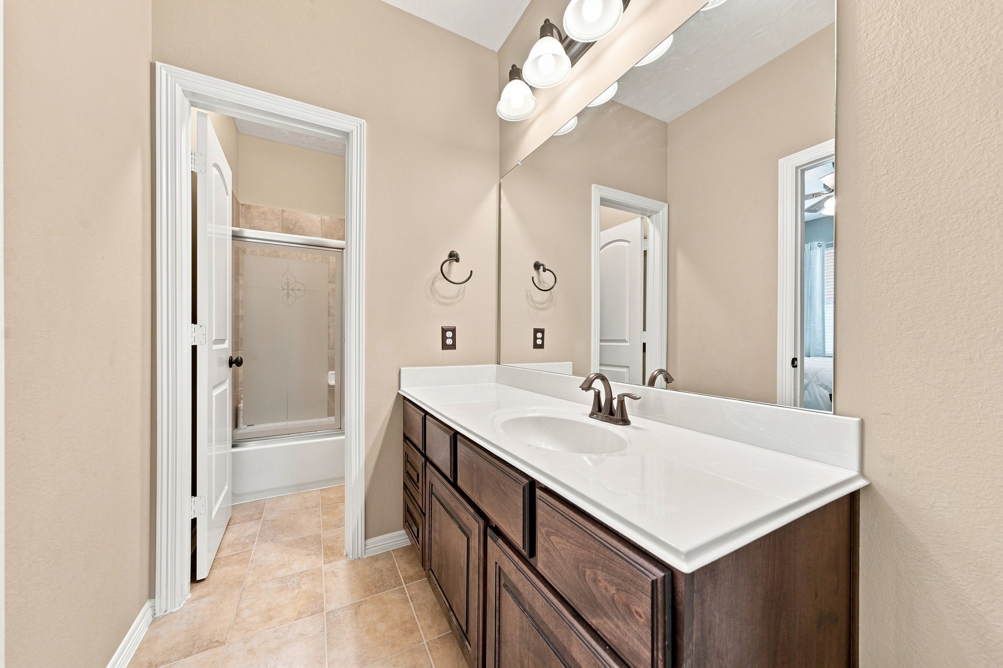 2407 Mallorca Pass Property Photo 34
