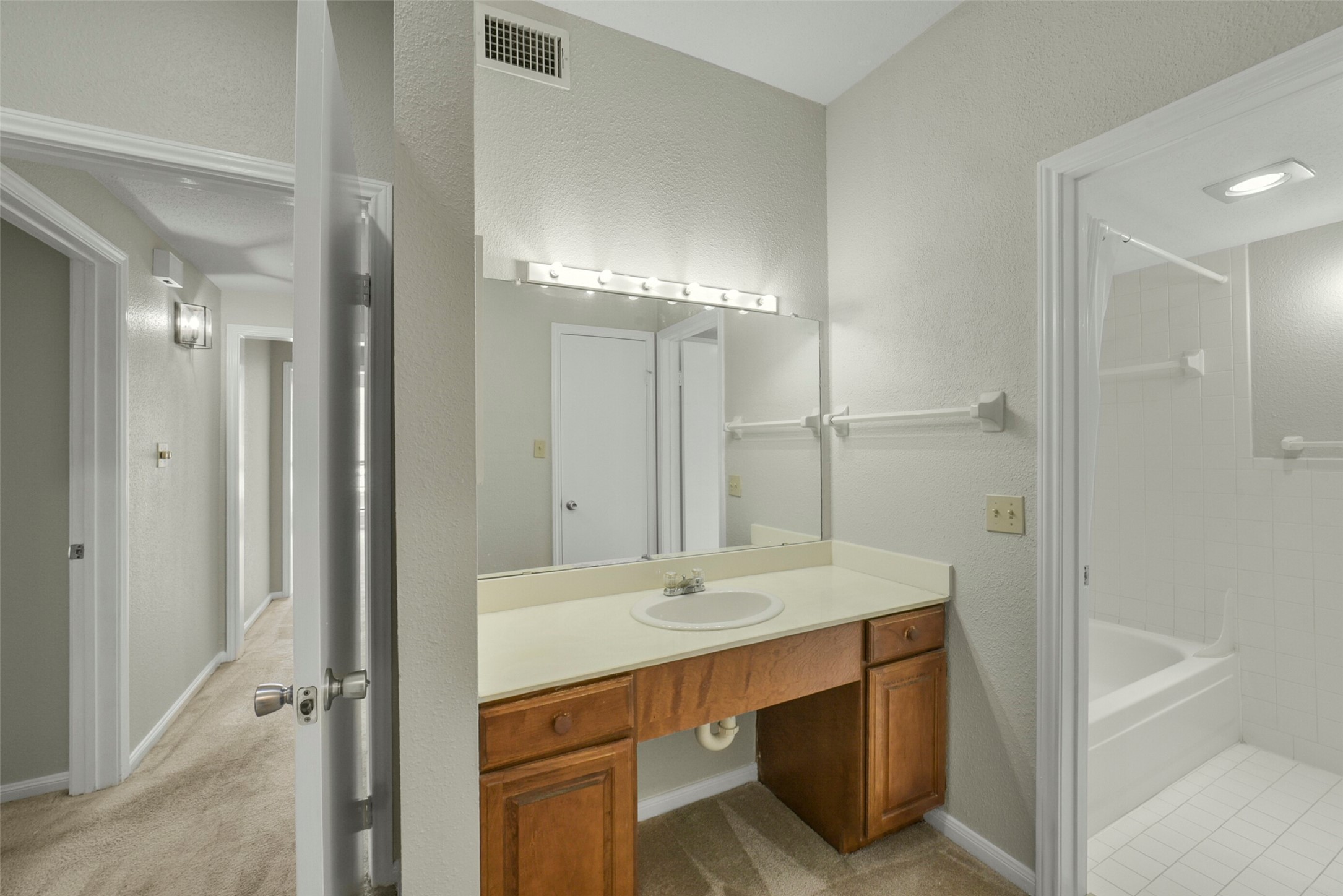 2400 N Braeswood Boulevard 213 Property Photo 17