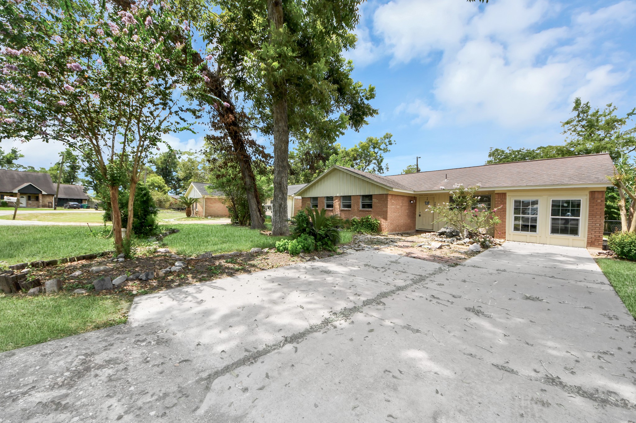 505 Jasmine Street Property Photo 1