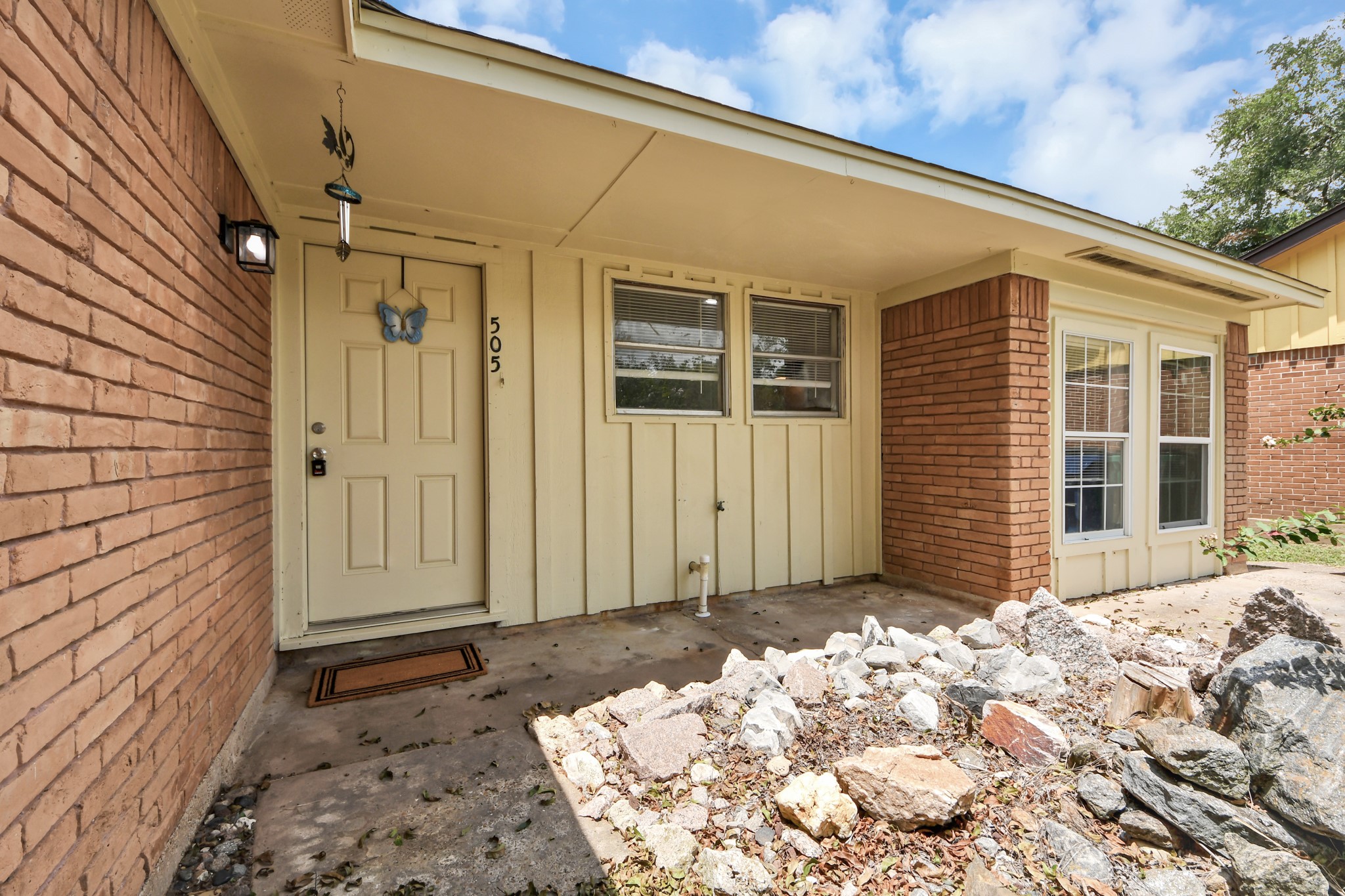 505 Jasmine Street Property Photo 9