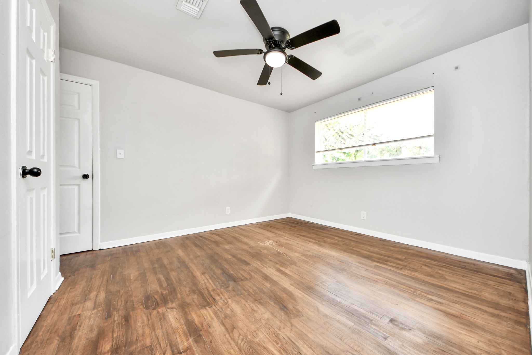 505 Jasmine Street Property Photo 20